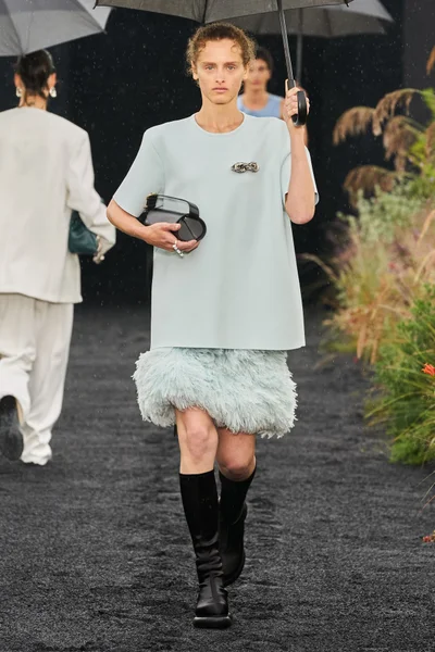 Look 9